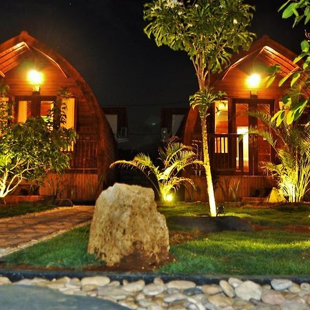 Setilas Bungalows Batununggul ภายนอก รูปภาพ