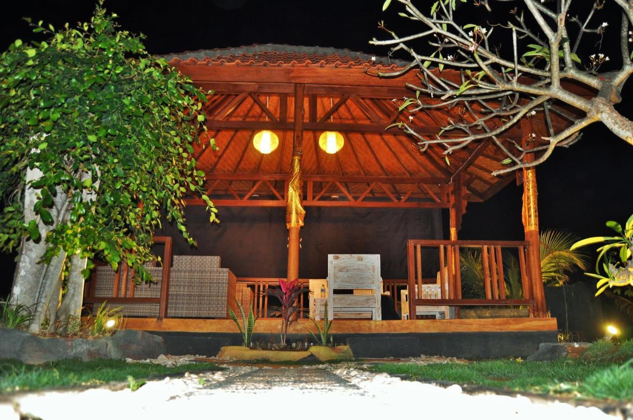 Setilas Bungalows Batununggul ภายนอก รูปภาพ